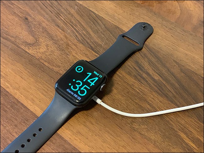 apple watch properly charging