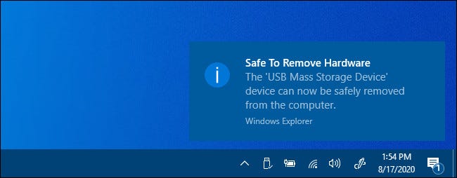 A Safe to Remove Hardware notification in Windows 10.